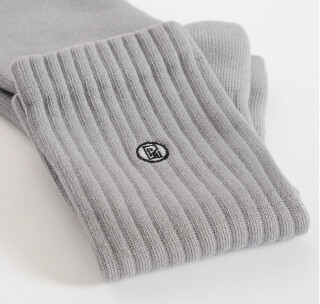 Photo de la chaussette prise de près : Classic9To5 coloris gris